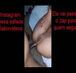 Gravou o amigo comendo o rabo da irmã dele