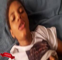Levou a novinha pro quarto e socou o ferro sem dó